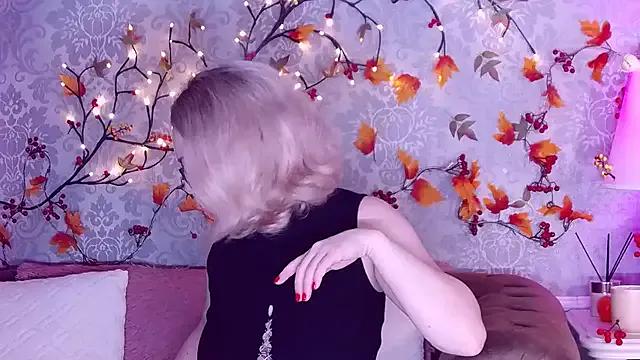 StripChat EllianaReese is Freechat EllianaReese — Hot Sensual Striptease