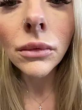 Private EmaSalis on StripChat