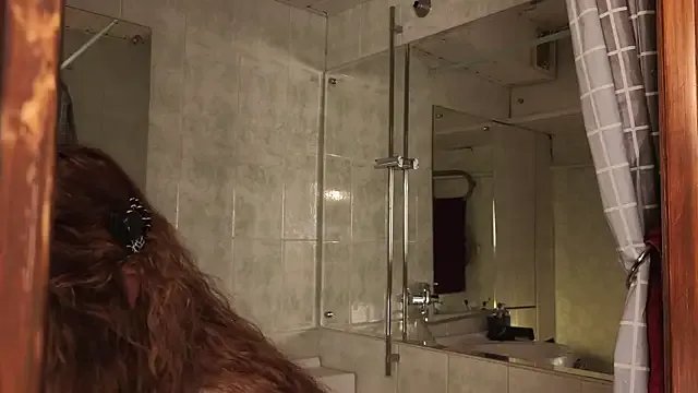 Freechat emiliyafox_ on StripChat