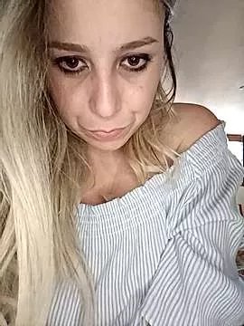 Freechat Emma96_hot on StripChat