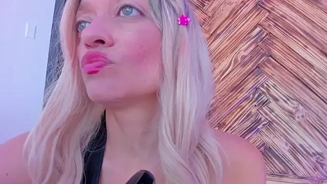 emma_collson — remove my panties