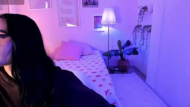 emma_soul1 on StripChat 