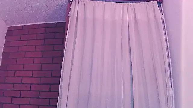 Freechat EvonyFoxxx on StripChat