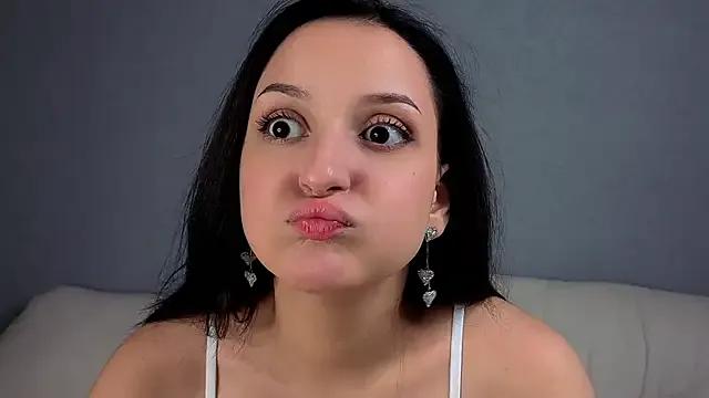 Freechat FalineBeacher on StripChat