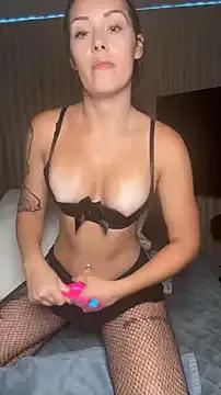 Freechat gardenxrose on StripChat