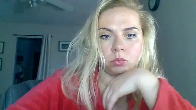 StripChat HappyIva is Freechat HappyIva — change outfit