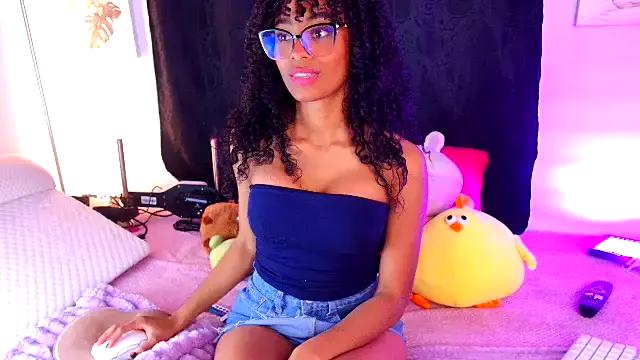 Freechat Heily_Fox on StripChat