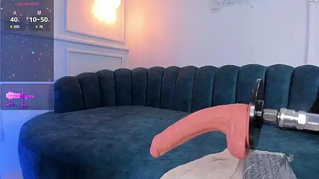 Jazmiinee — DeepThroat + Hold 10 seconds