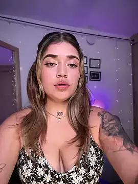 Freechat JoselinFlower_ on StripChat