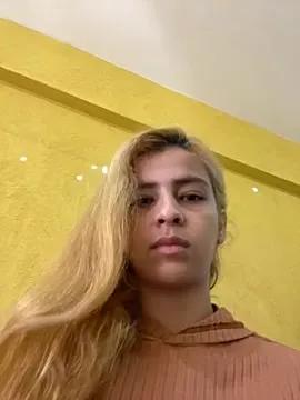 Freechat jujubinhahot on StripChat