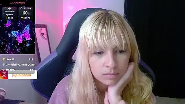 Freechat jujubinhahot on StripChat