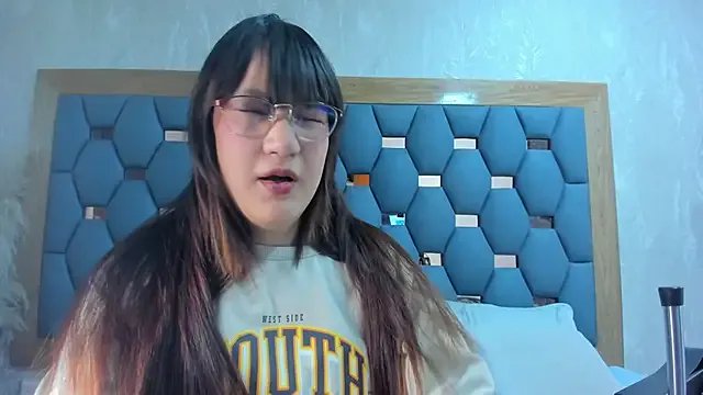 Private juliette_pretty_ on StripChat