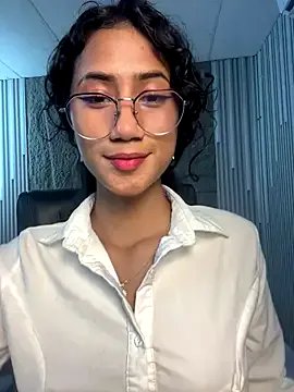 KaitlynLoveCam on StripChat