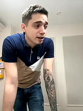 Freechat kevin_hotgirls on StripChat