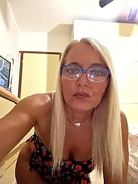 kikkastar — Pussy show