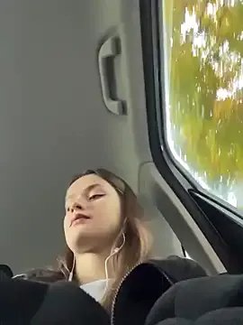 Freechat KittyQueeny on StripChat