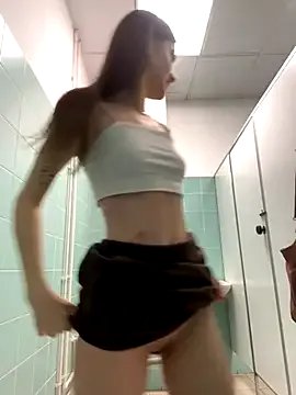 Freechat KittyQueeny on StripChat