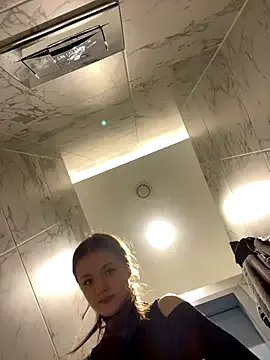 Freechat KittyQueeny on StripChat