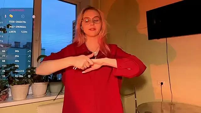 LatanyaRein — multiple time orgasms via shaking legs