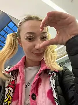 Freechat Lia__Love on StripChat