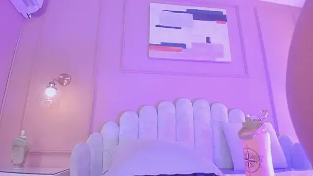 Freechat lia_ass_ on StripChat