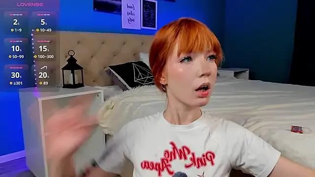 Linablueeyed — Shake your ass