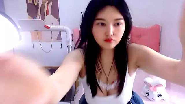 Little-sweet on StripChat 