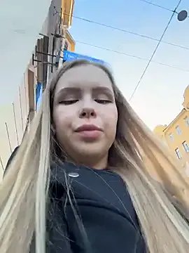 Freechat Liza_risky on StripChat