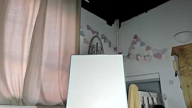 Lola_Belgium on StripChat 