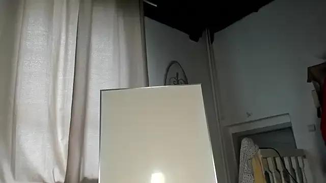 Lola_Belgium on StripChat 