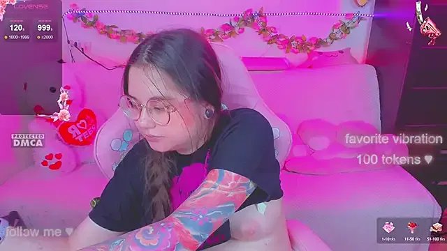 Freechat Lolisuccub on StripChat