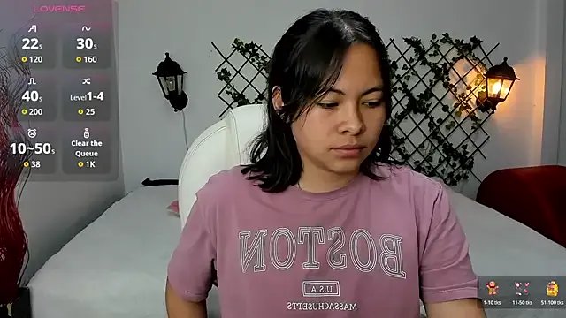 Freechat Louisa__clare on StripChat