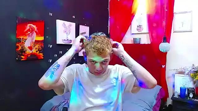luccasbigcock — show cum first round