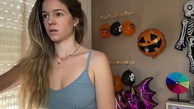 Freechat lucie_mehott on StripChat