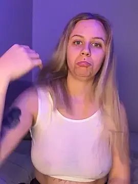 lunawolf21 — Fingering + Hush in