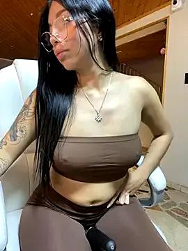 Maddy_Piink on StripChat 