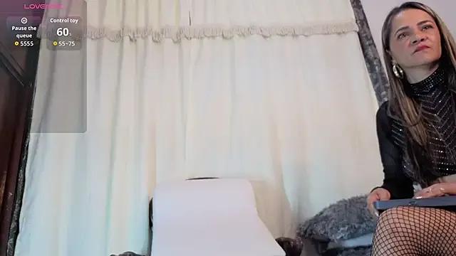 Freechat mariangellive on StripChat