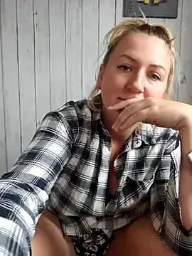 Marushka — Naked  squirt