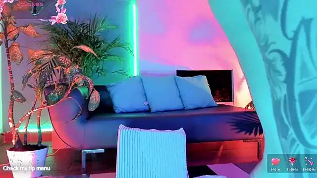 Freechat Megan_inked on StripChat