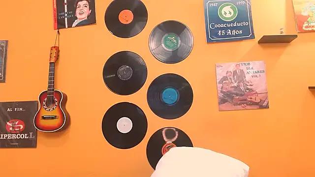 Freechat meisevil77 on StripChat