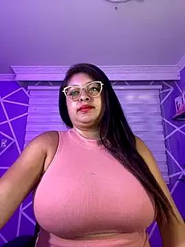 MiiaaJoness on StripChat 