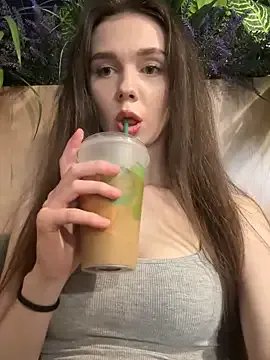 Freechat MilaBee on StripChat