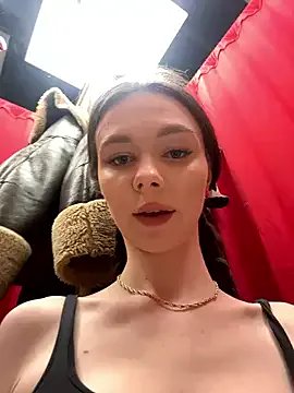 Freechat MilaBee on StripChat
