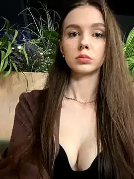 Freechat MilaBee on StripChat