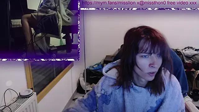missthon0 on StripChat 