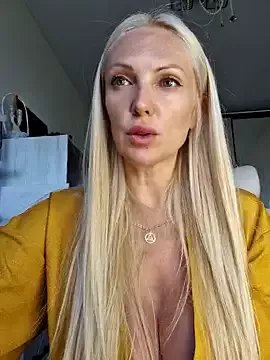 Freechat Monna on StripChat