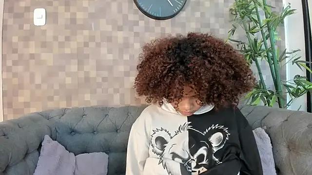 nataly_velez — MAKE MOAN, PLEASE