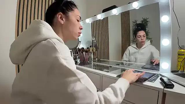NattyFierros on StripChat 