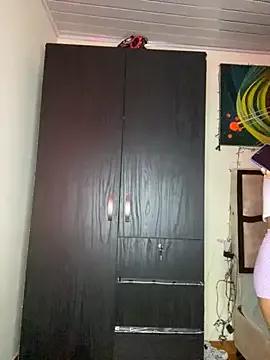 Freechat Nezuko-uWux on StripChat