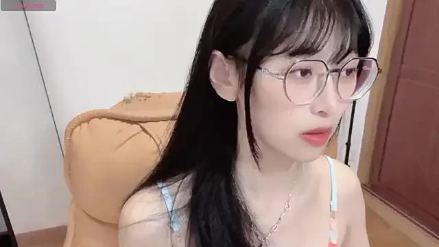 Freechat Nice2C- on StripChat